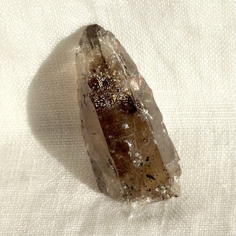 ちゅるちゅる黒系レムリアン水晶 (4)