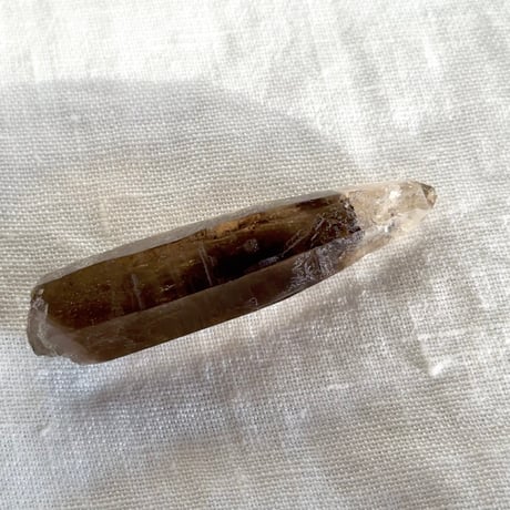 ちゅるちゅる黒系レムリアン水晶 (8)