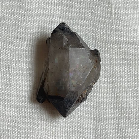 高波動 陰陽水晶 9（ダブルポイント・レムリアン）虹