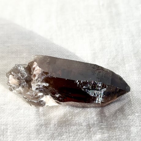 ちゅるちゅる黒系レムリアン水晶 (13)