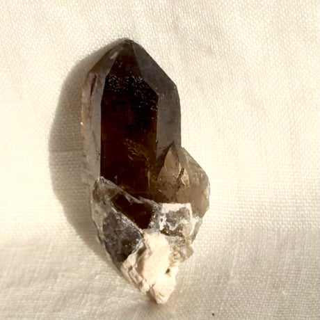 ちゅるちゅる黒系レムリアン水晶 (14)