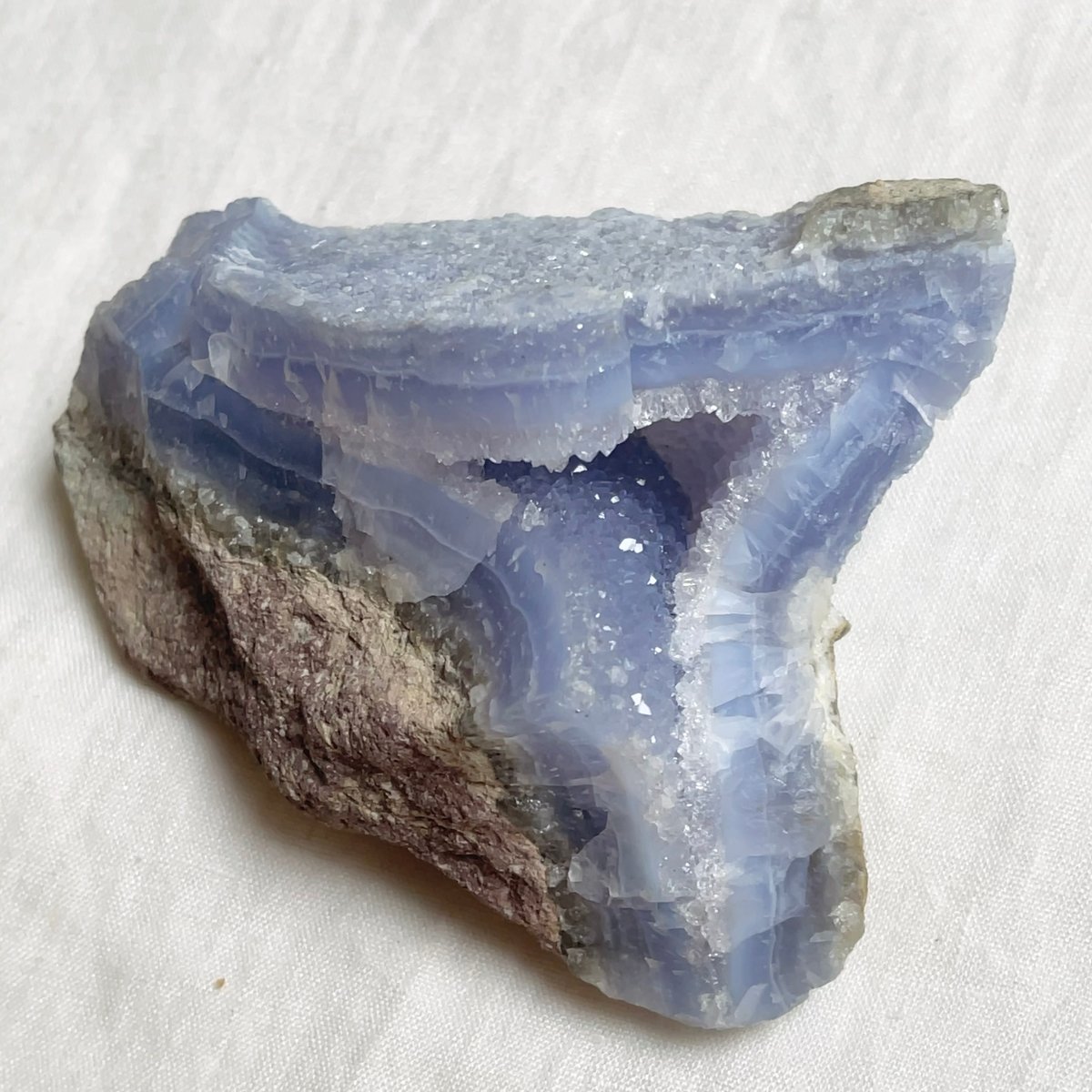 ブルーレースアゲート 蝶々（台座付き） ブルーレースアゲート 蝶々（台座付き）