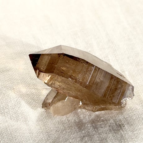 ちゅるちゅる黒系レムリアン水晶 (11)