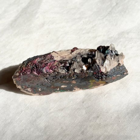 ブラックナイト虹水晶 (2)