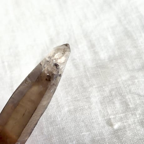 ちゅるちゅる黒系レムリアン水晶 (8)