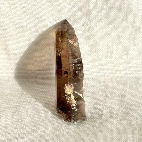 ちゅるちゅる黒系レムリアン水晶 (1)