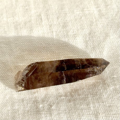 ちゅるちゅる黒系レムリアン水晶 (1)