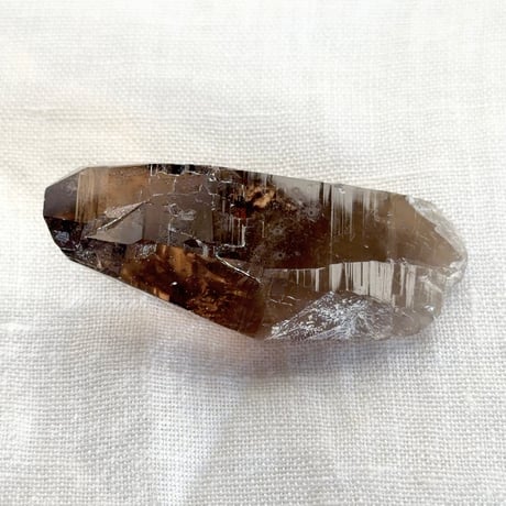 ちゅるちゅる黒系レムリアン水晶 (16)