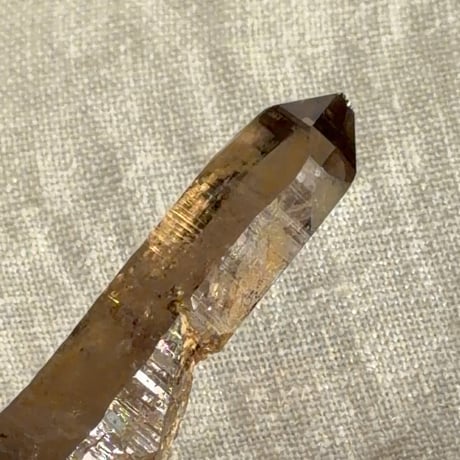 ちゅるちゅる黒系レムリアン水晶 (6)