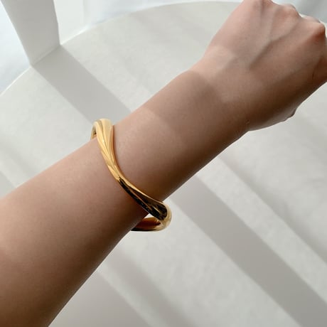 wave bangle