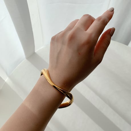 wave bangle