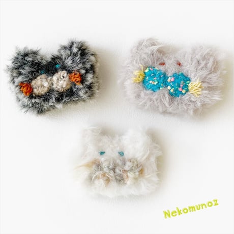 ネコムニョス ブローチ ホワイト (mu)