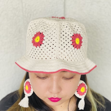 お花のピアス