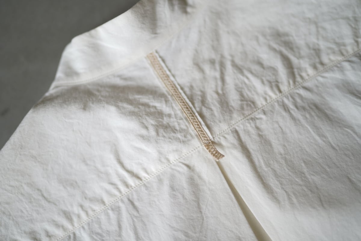 コットンプルオーバーシャツ / Araki Yuu(アラキユウ) | D 