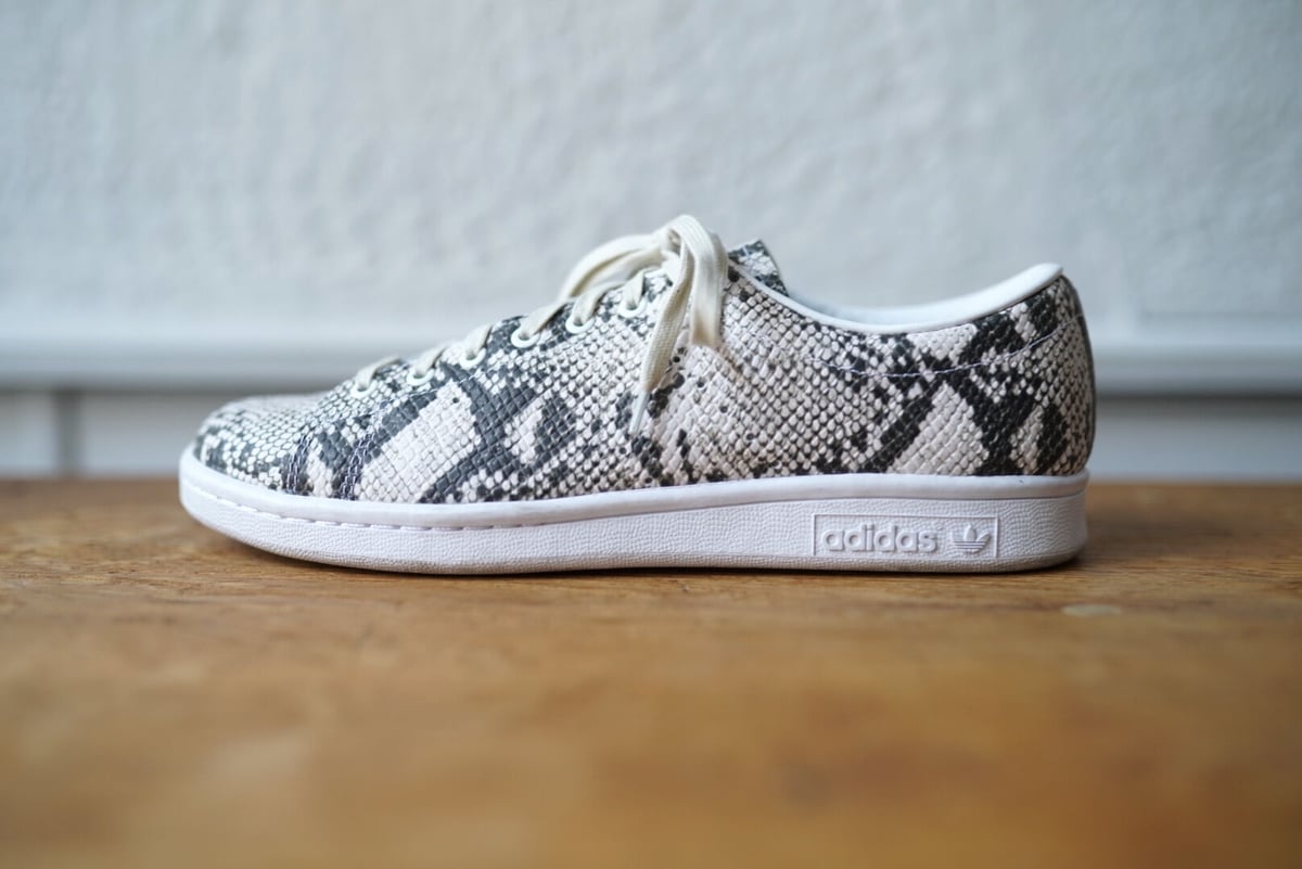 adidas アディダス 20SS パイソン柄スニーカー / HYKE(ハイク adidas アディダス 20SS パイソン柄スニーカー / HYKE(ハイク
