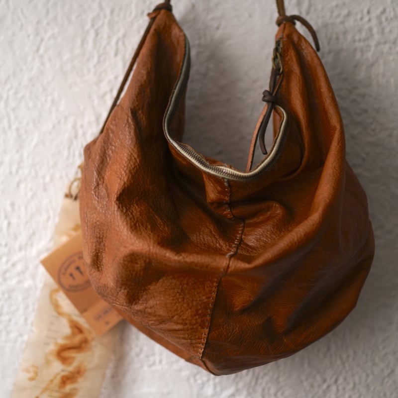 レザーショルダーバッグ/ isabella stefanelli