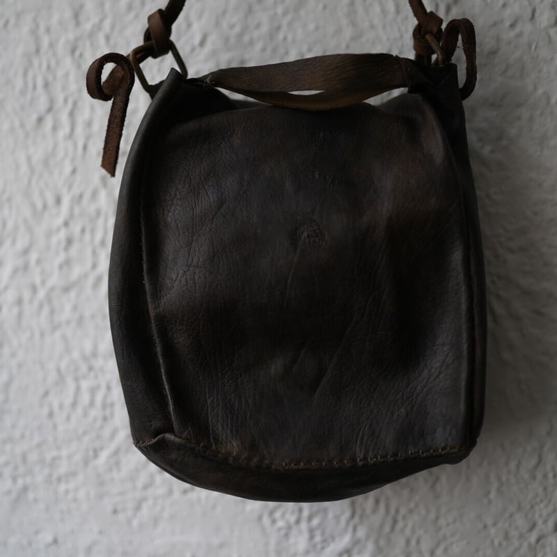 レザーショルダーバッグ/ isabella stefanelli