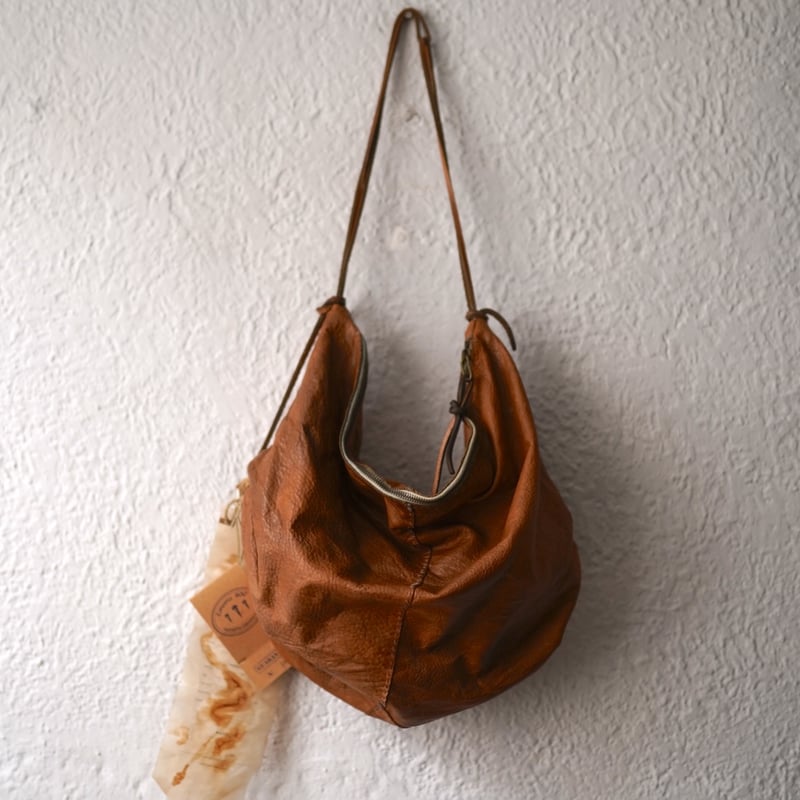 レザーショルダーバッグ/ isabella stefanelli