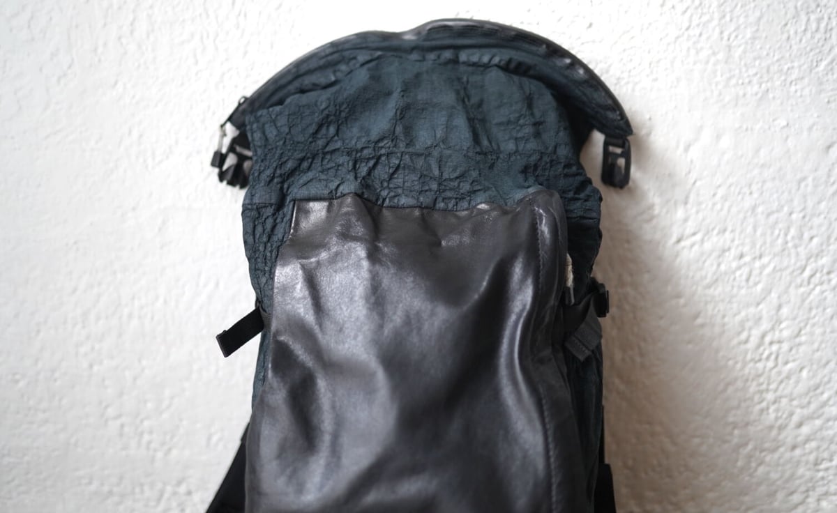 Backpack ダイニーマレザー リュック バックパック / rofmia(ロフミア