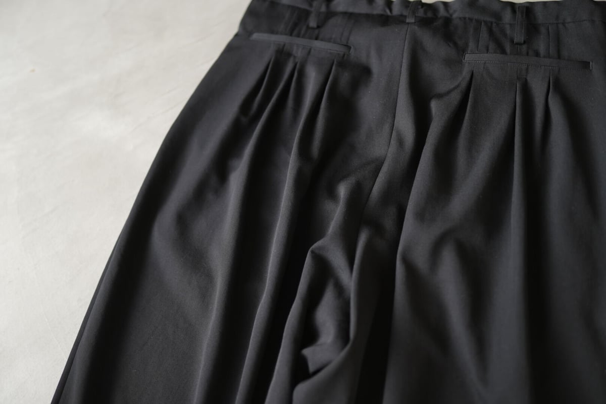21SS LOOK18 12タックパンツ / Yohji Yamamoto POUR HOMM 21SS LOOK18 12タックパンツ / Yohji Yamamoto POUR HOMM