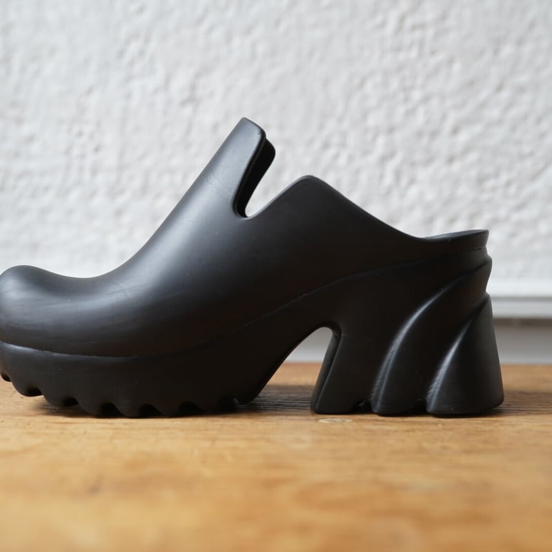 ラバー フラッシュ クロッグサボサンダル / BOTTEGA VENETA ラバー フラッシュ クロッグサボサンダル / BOTTEGA VENETA