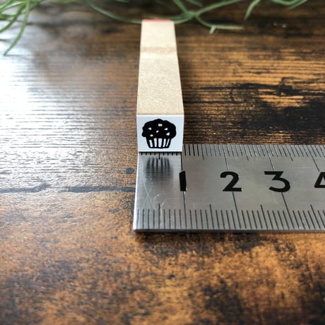 【マフィン10mm角】絵文字はんこ10x10mm_R163