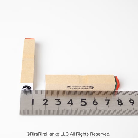 【ハリネズミくん 10mm角】絵文字はんこ10x10mm_R1297