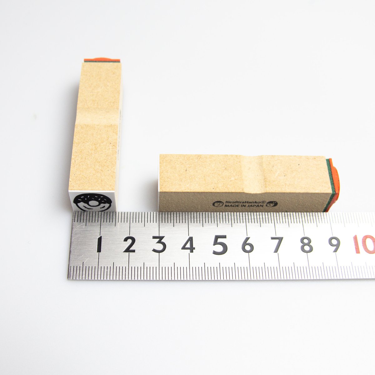 ドーナツ＊15㎜角＊ラバースタンプ＊R926 | RiraRiraはんこストア