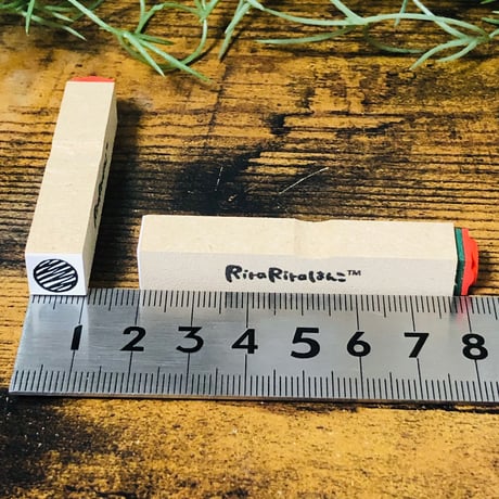 【ギザギザ丸10mm角】絵文字はんこ10x10mm_R349