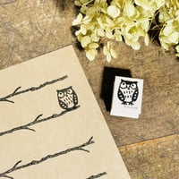 【子ミミズク】デザインはんこ20x26mm_R783
