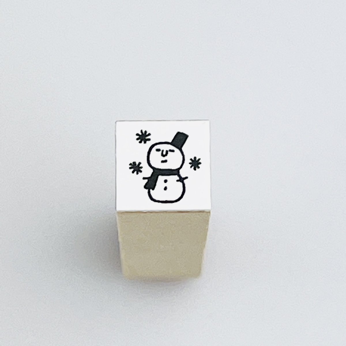 スヌーピー ウッドピーススタンプ／012 | 【スタンプリップル】こどものかお公式通販 PEANUTS スヌーピー 雪だるま