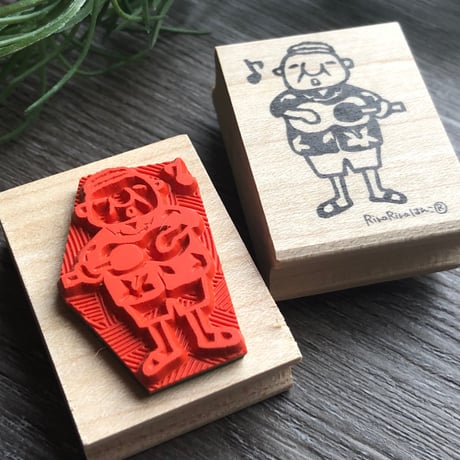 【岩井係長のウクレレ】デザインはんこ30x40mm_R397