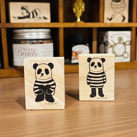 【パンダちゃんのお座り】デザインはんこ30x40mm_R539