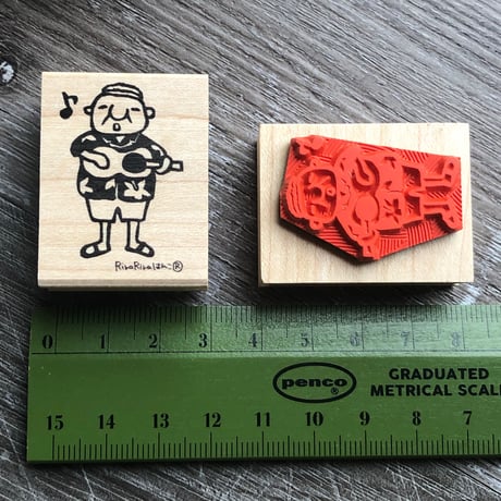 【岩井係長のウクレレ】デザインはんこ30x40mm_R397