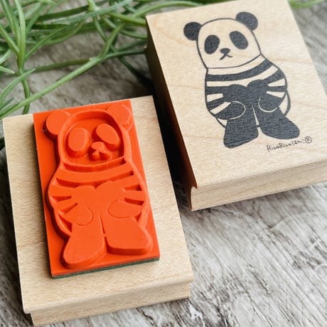 【パンダちゃんのお座り】デザインはんこ30x40mm_R539