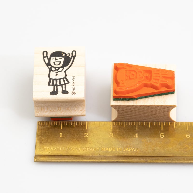 みよこちゃんのバンザイ】デザインはんこ20x26mm_R799 | RiraRira