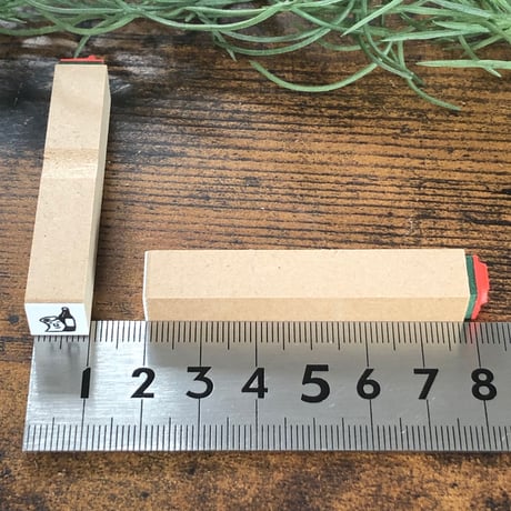 【カンビン10mm角】絵文字はんこ10x10mm_R317