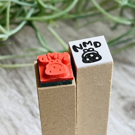 【NMD・ノーマネーデー10mm角】絵文字はんこ10x10mm_R535