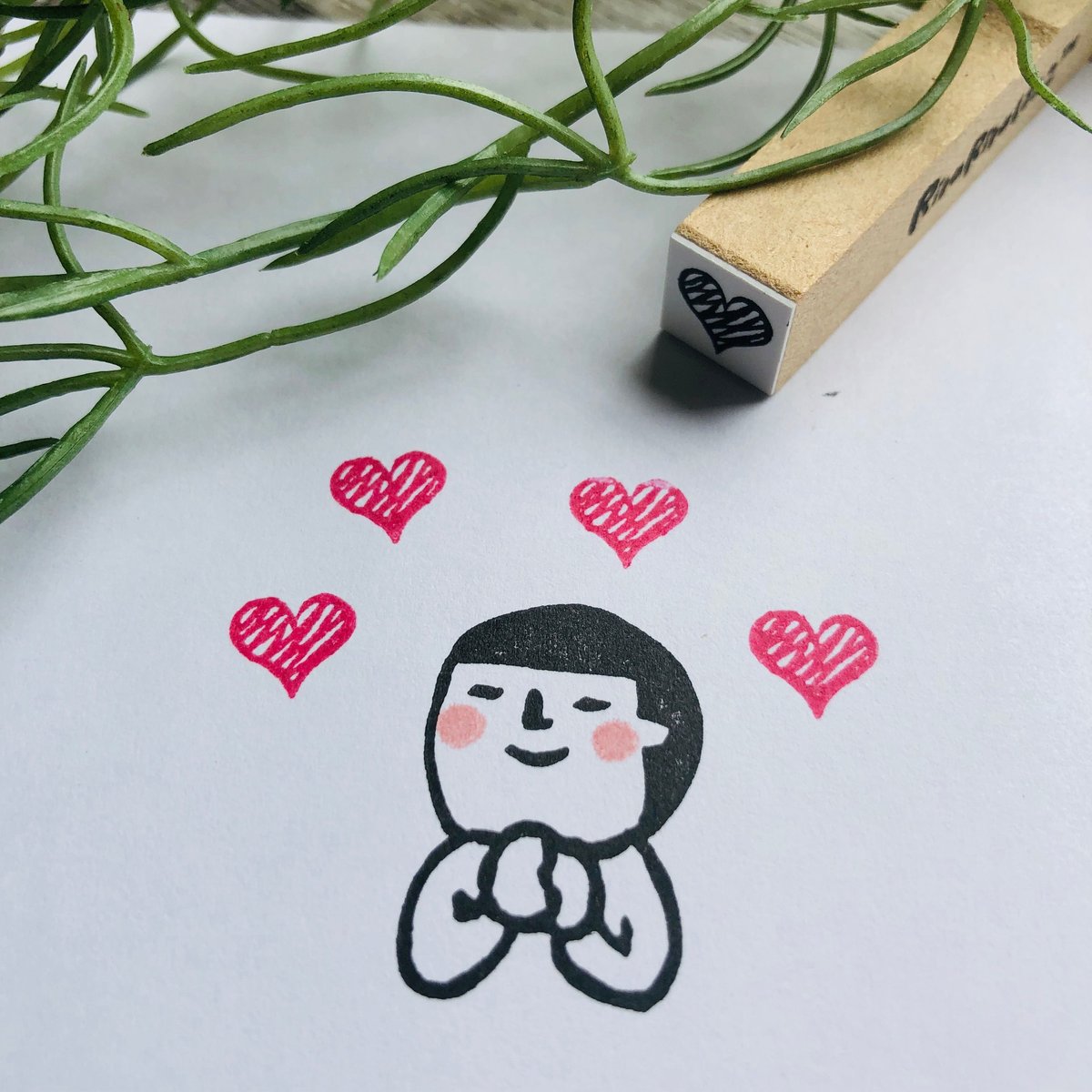 ギザギザハート10mm角】絵文字はんこ10x10mm_R346 | RiraRiraはんこストア