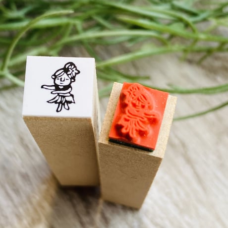 【フラダンス10mm角】絵文字はんこ10x10mm_R414
