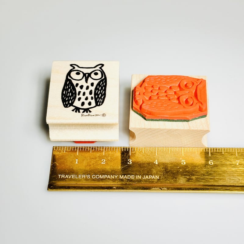 親フクロウ【ミミズクン】＊26mmx30mm＊ラバースタンプ＊R782