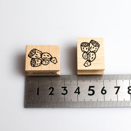 【在庫処分のため500円均一】れんこん（大）＊20mmx26mm＊ラバースタンプ＊R930