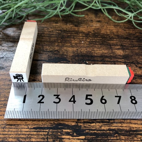 【映画10mm角】絵文字はんこ10x10mm_R179