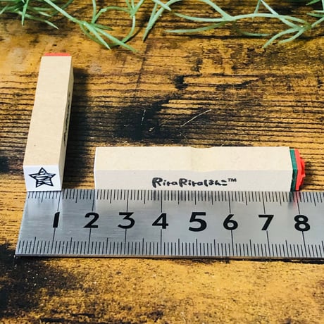 【ギザギザスター10mm角】絵文字はんこ10x10mm_R347