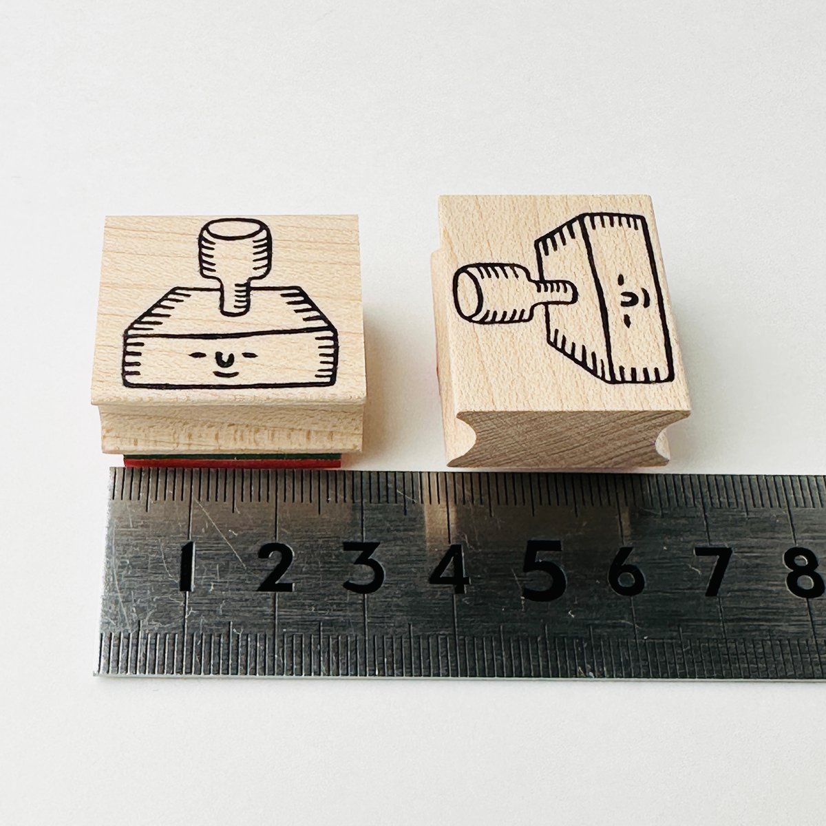 スタンプくん＊26mm×30mm＊ラバースタンプ＊R949 | RiraRira