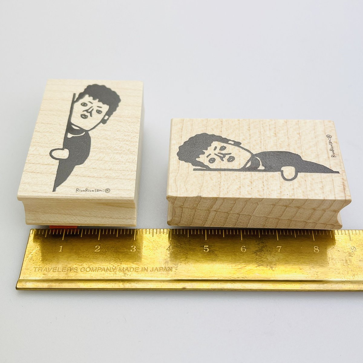 ひょっこり関さん＊30mmx48mm＊ラバースタンプ＊R606 | RiraRiraはんこ