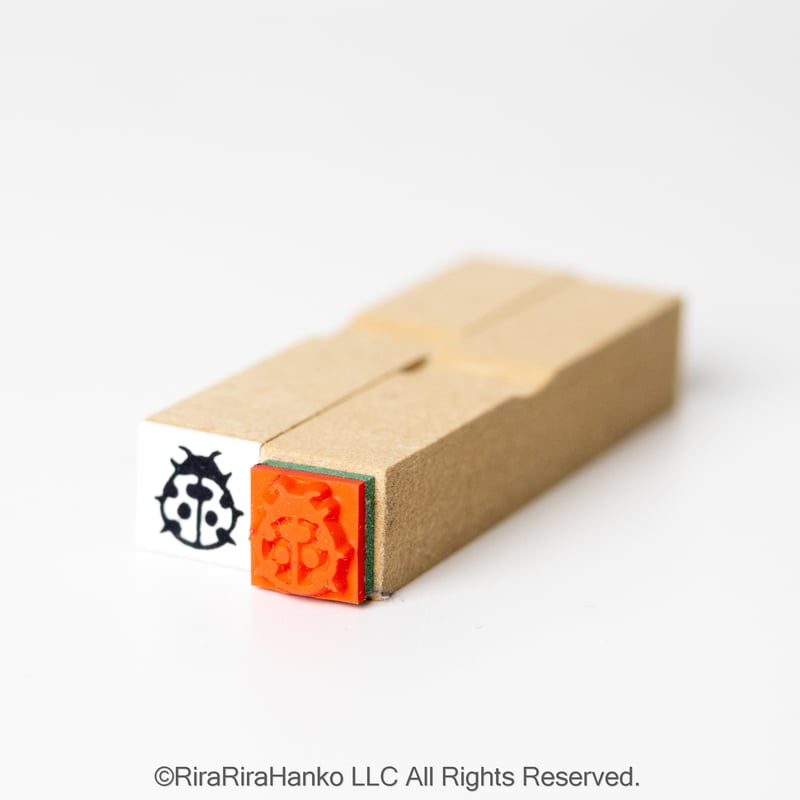 てんとう虫10mm角】絵文字はんこ10x10mm_R1280 | RiraRiraはんこストア