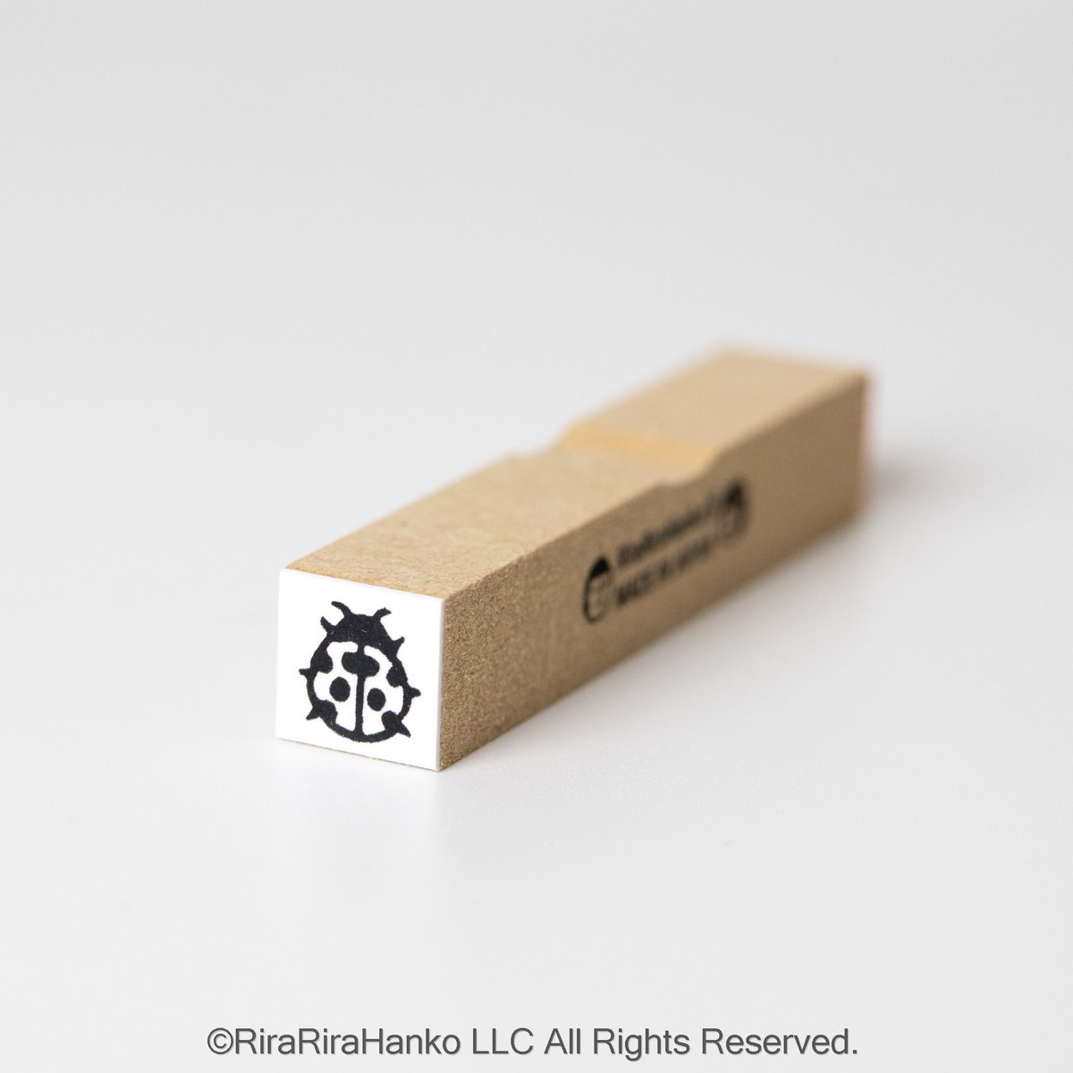 てんとう虫10mm角】絵文字はんこ10x10mm_R1280 | RiraRiraはんこストア