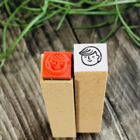 【マカロンくんの顔だけ10mm角】絵文字はんこ10x10mm_R365