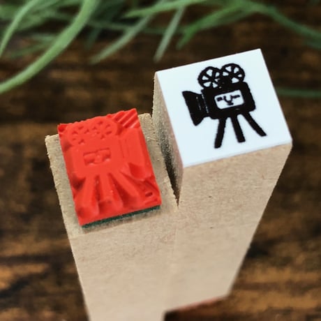 【映画10mm角】絵文字はんこ10x10mm_R179